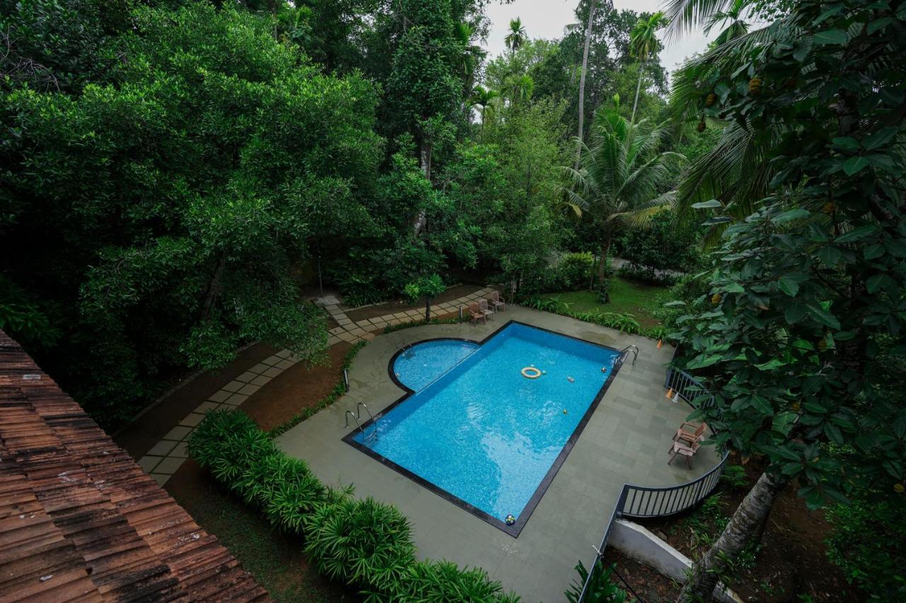 Once Upon The River, Aluva - Near Cochin International Airport सहारा