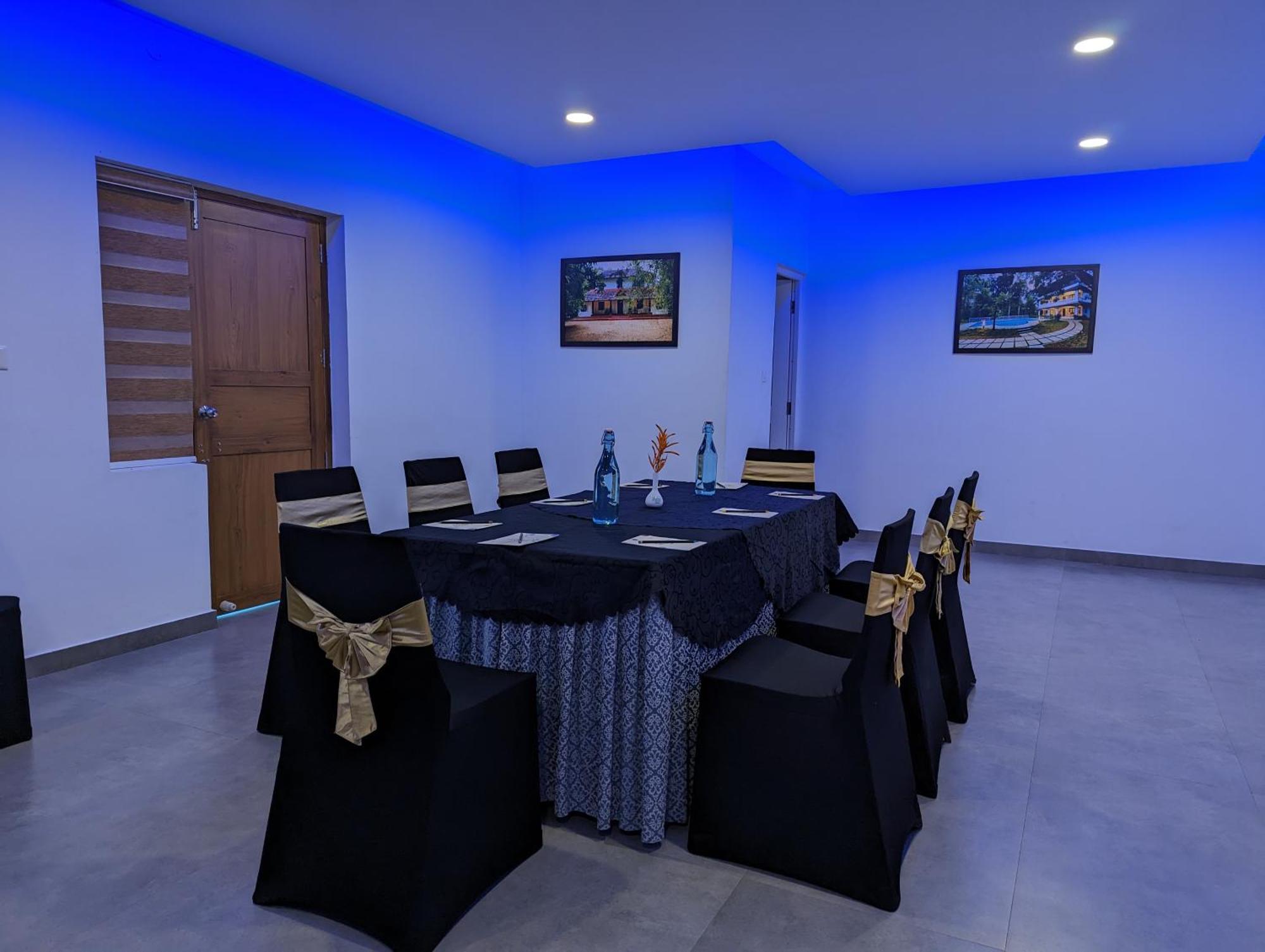 Once Upon The River, Aluva - Near Cochin International Airport सहारा 4*