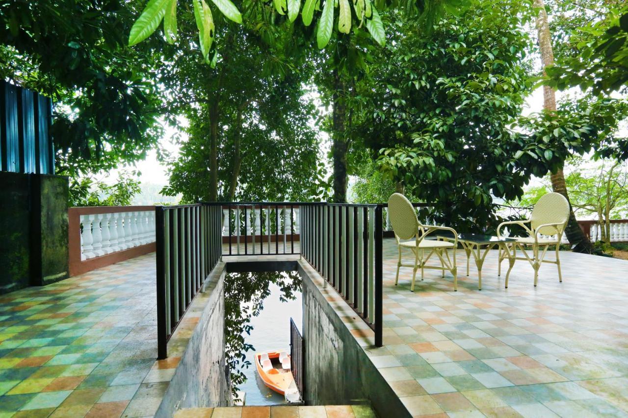 सहारा Once Upon The River, Aluva - Near Cochin International Airport Kochi