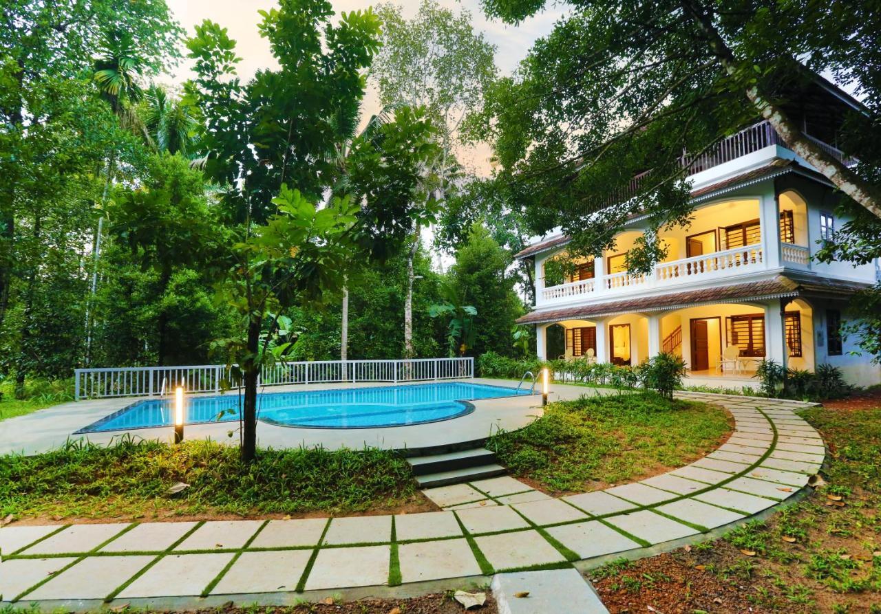 सहारा Once Upon The River, Aluva - Near Cochin International Airport Kochi